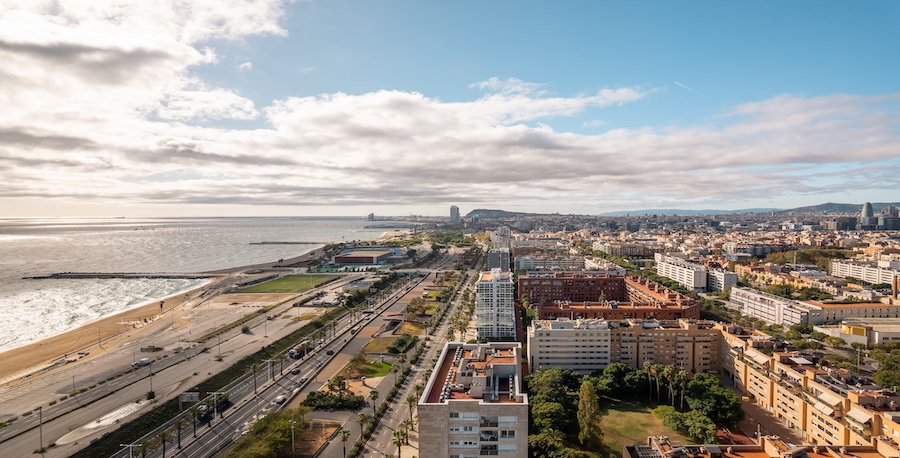 catalonia barcelona beach vista 01