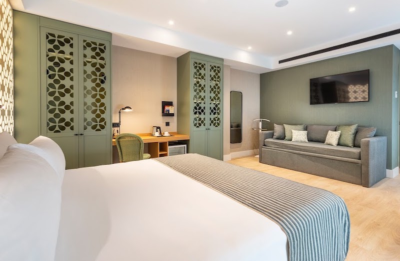 habitacion deluxe catalonia santa justa 01