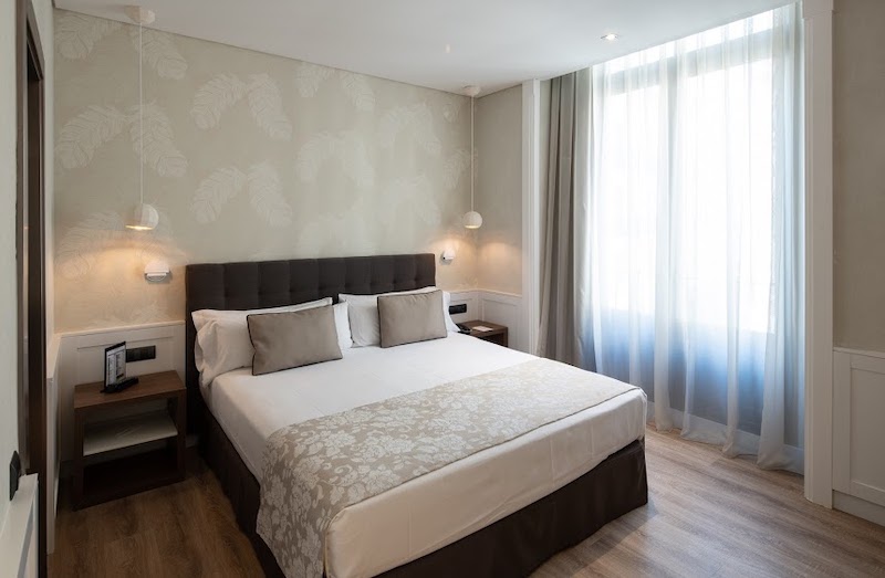 habitacion doble catalonia puerta del sol 03