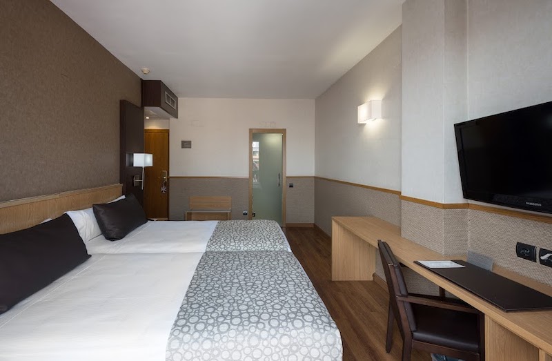 habitacion doble catalonia sagrada familia 04