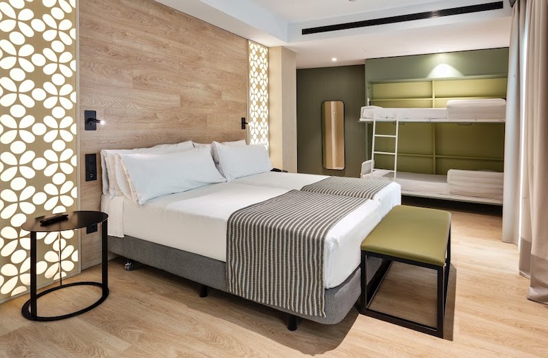 habitacion familiar catalonia santa justa 02