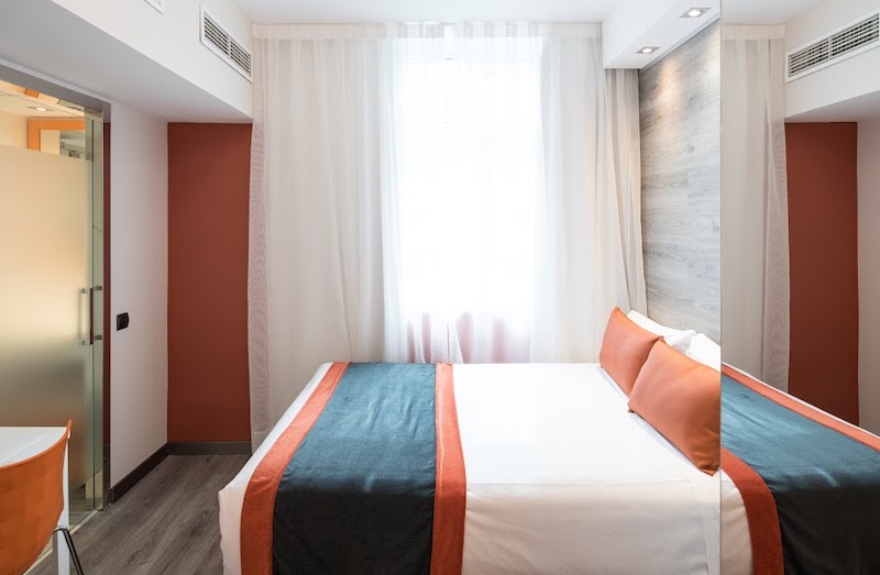 habitacion individual catalonia mikado 01