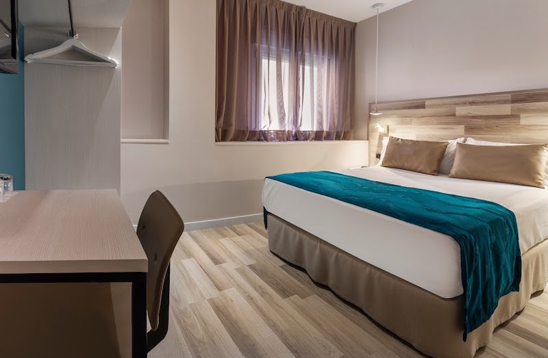 habitacion individual catalonia santa justa 01