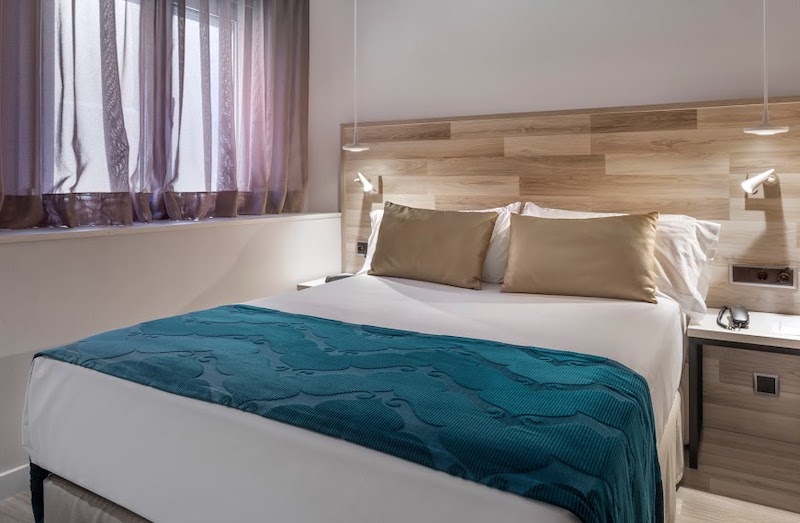 habitacion individual catalonia santa justa 03