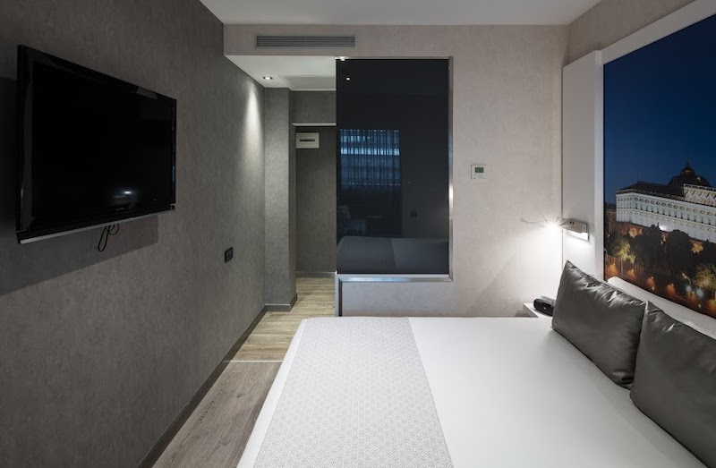 habitacion junior suite catalonia gran via bcn 04