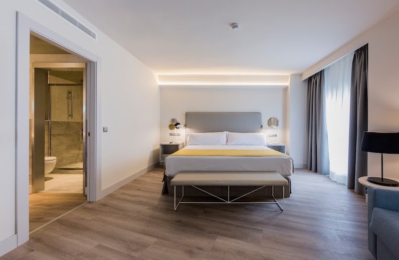 habitacion junior suite catalonia granada 04