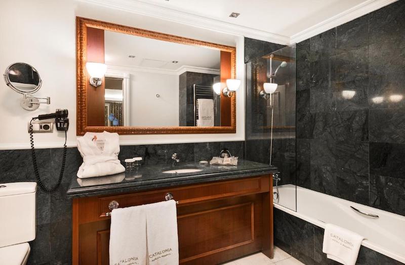 habitacion junior suite catalonia las cortes 05