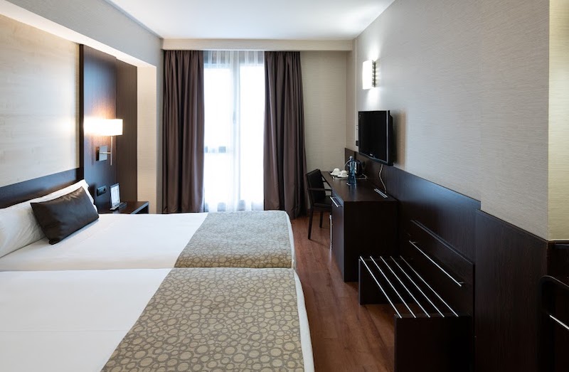 habitacion premium catalonia sagrada familia 02