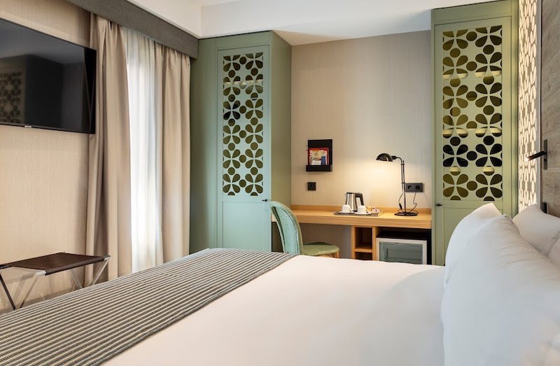 habitacion premium catalonia santa justa 03