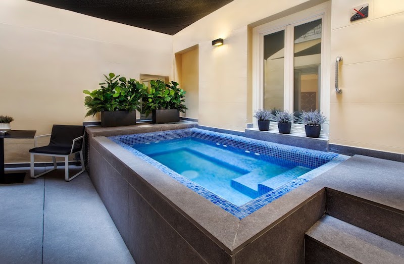 habitacion premium terrace con piscina privada catalonia plaza mayor 04