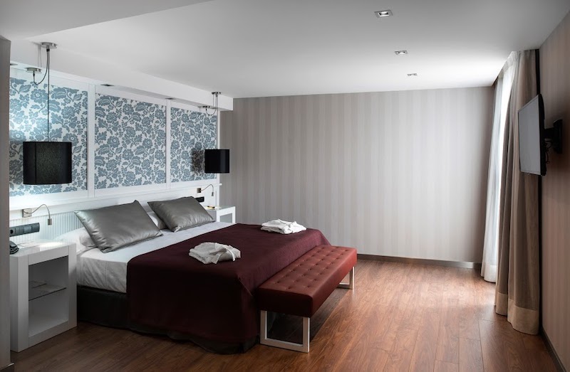 habitacion suite catalonia catedral 02