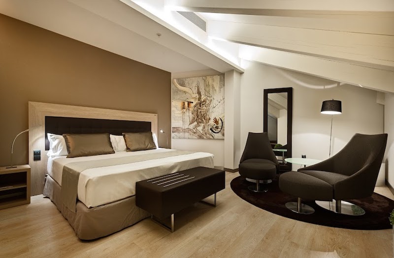 habitacion suite imperial catalonia plaza mayor 03