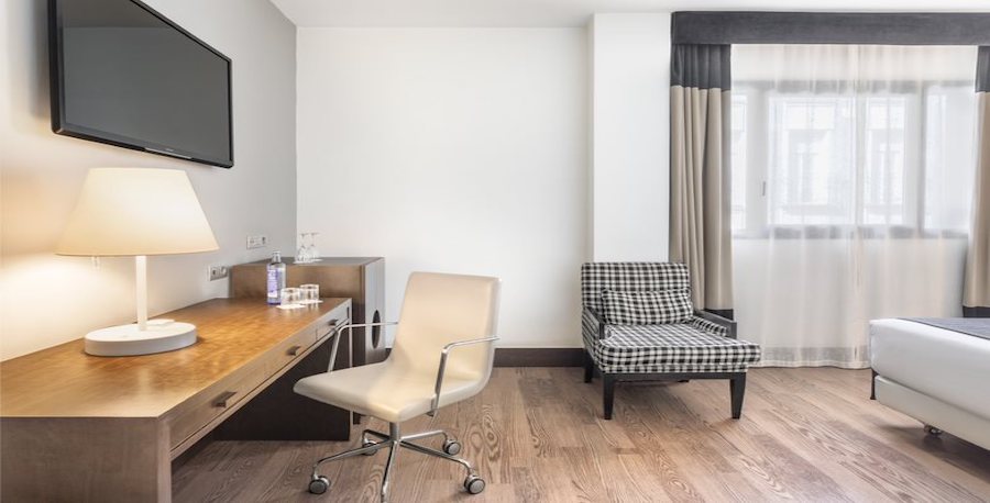 habitacion superior catalonia el retiro 03