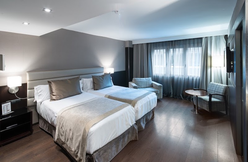 habitacion superior catalonia rigoletto 01