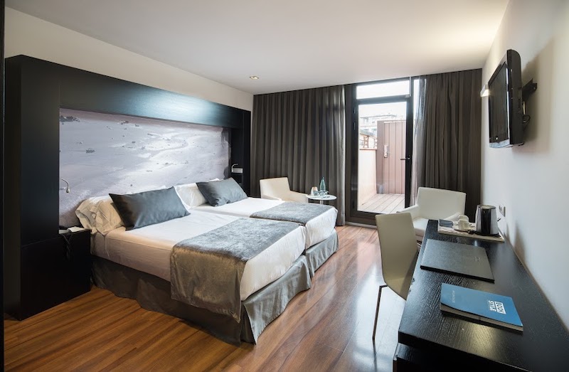 habitacion superior terrace catalonia catedral 04