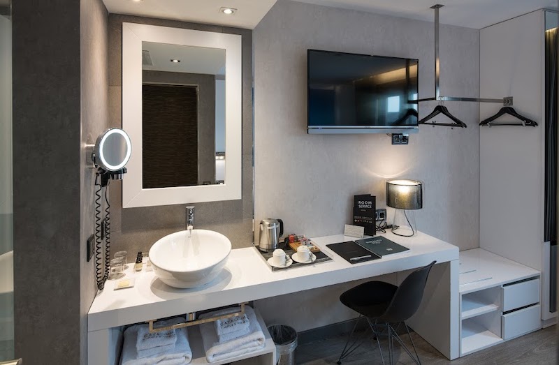 habitacion terrace catalonia gran via bcn 05