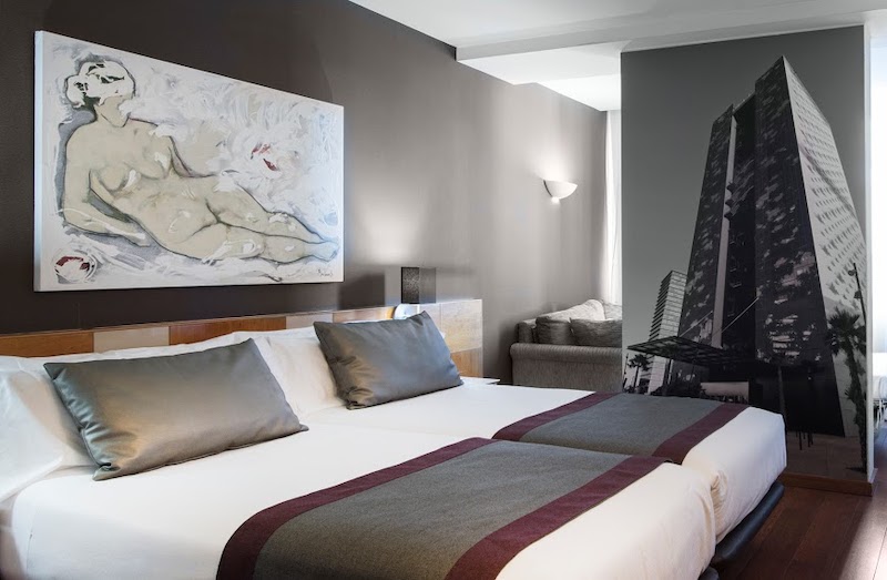 habitacion triple catalonia plaza catalunya 02