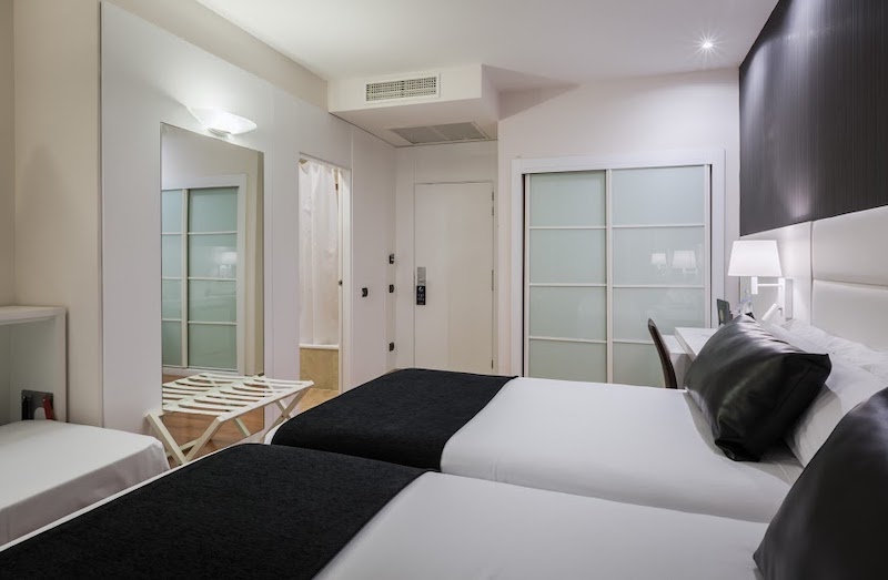 habitacion triple catalonia plaza mayor salamanca 04