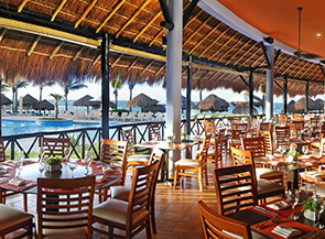 restaurante la brisa buffet catalonia riviera maya