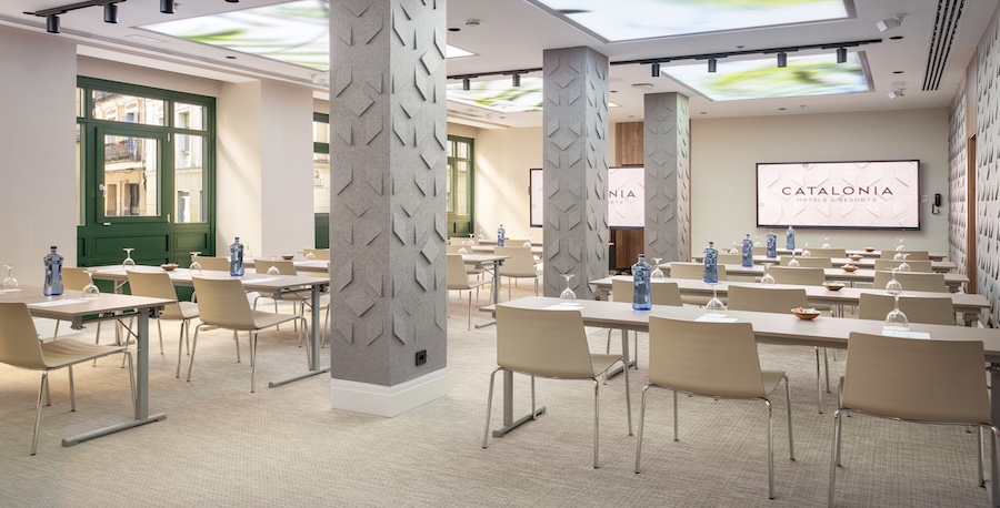 catalonia atocha sala escuela 01