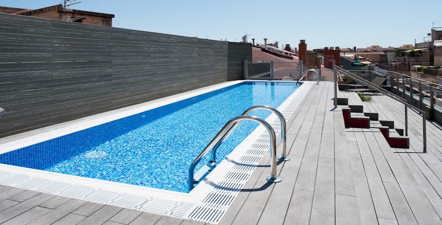 catalonia barcelona 505 piscina 03