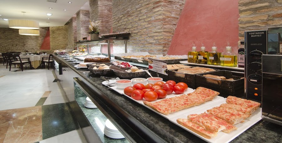 catalonia el pilar buffet 01