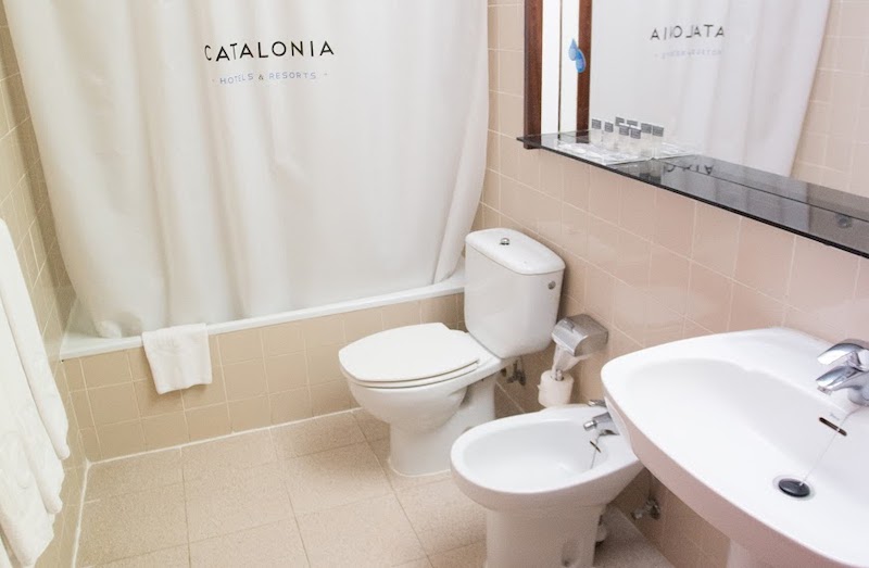 habitacion cuadruple catalonia punta del rey 04