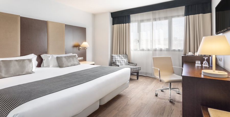 habitacion doble catalonia el retiro 01