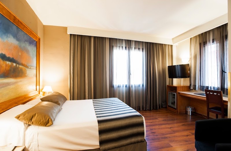 habitacion doble catalonia floridablanca 05