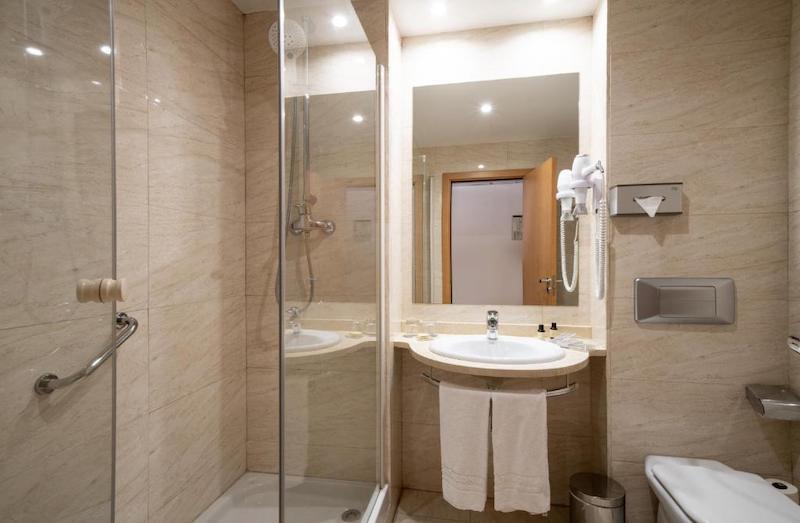 habitacion doble catalonia la maquinista 06