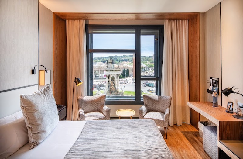 habitacion executive vista plaza catalonia barcelona plaza 01