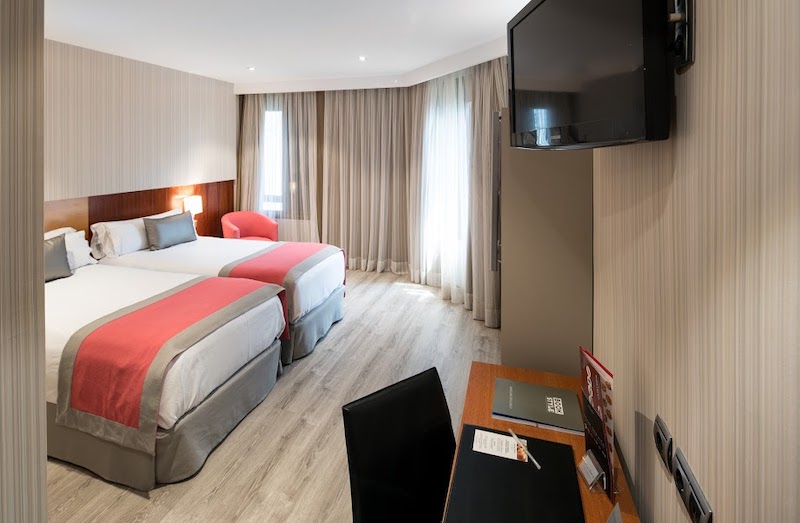 habitacion familiar catalonia barcelona 505 01