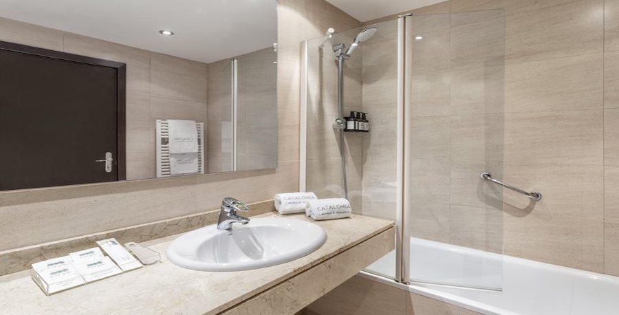 habitacion familiar catalonia el retiro 04