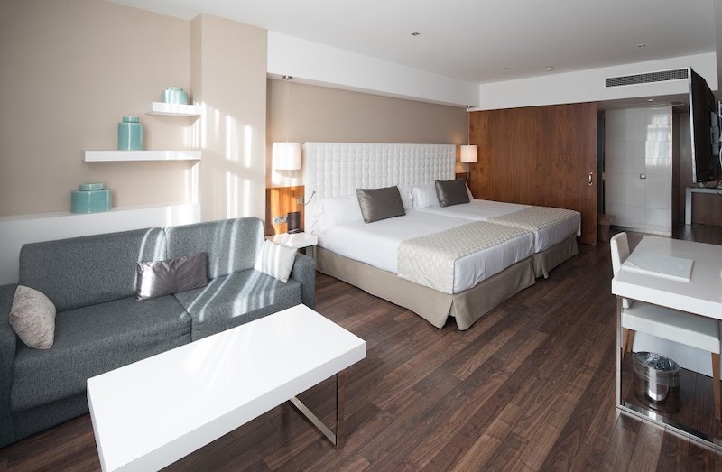 habitacion familiar catalonia ramblas 04