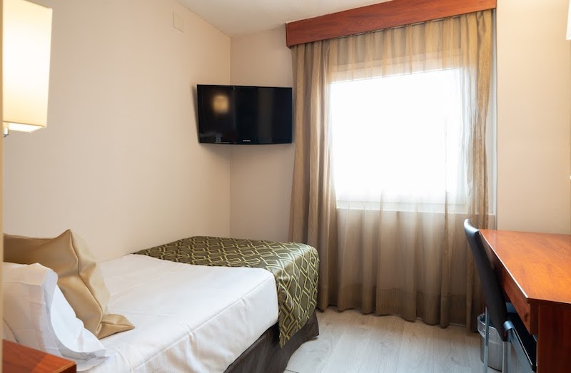 habitacion individual catalonia park putxet 03