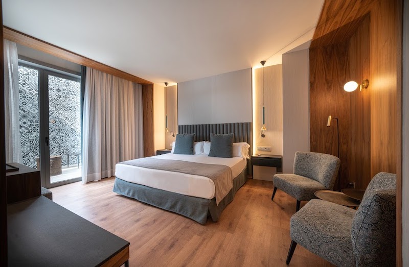 habitacion junior suite  catalonia barcelona plaza 06