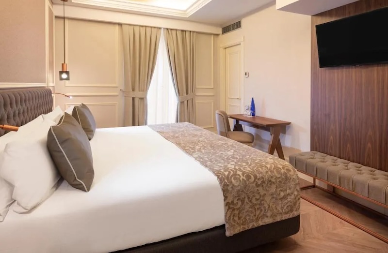 habitacion premium catalonia las cortes 01