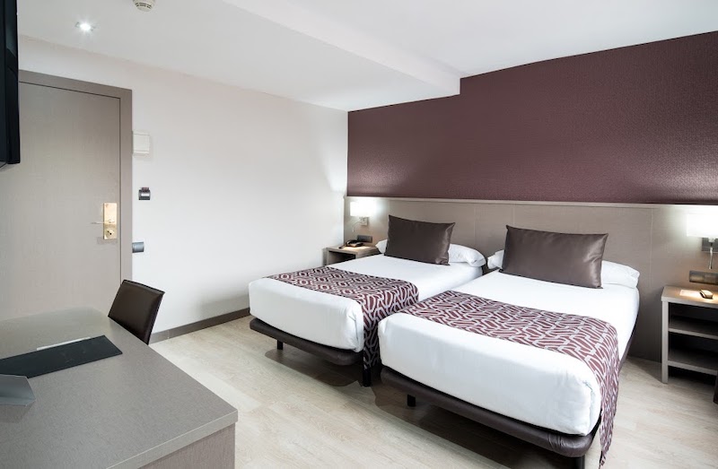 habitacion premium terrace catalonia park guell 01