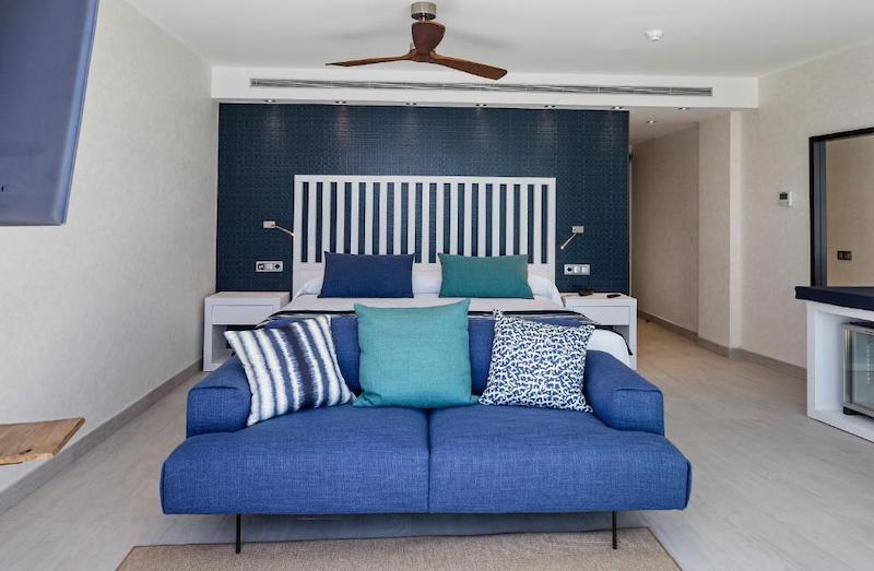 habitacion suite deluxe catalonia royal ses savines 05