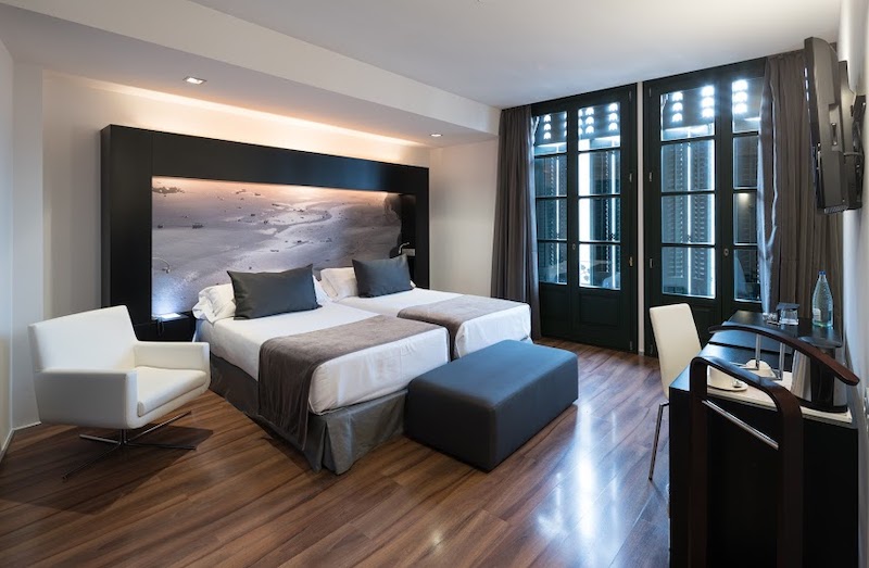 habitacion superior catalonia catedral 01