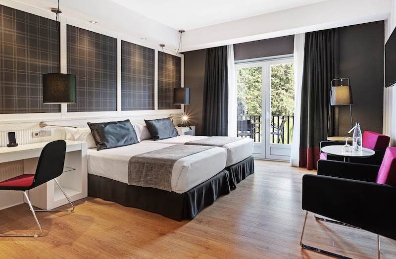 habitacion superior terrace catalonia reina victoria 02