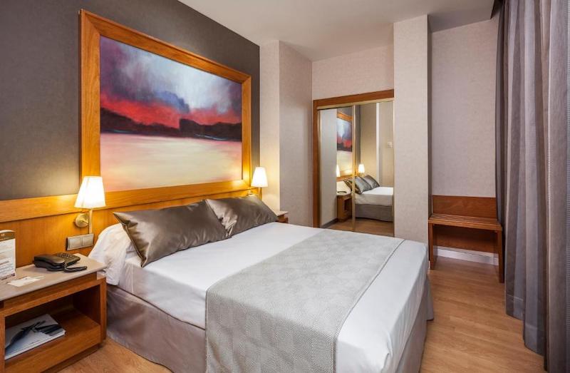 habitacion terrace catalonia excelsior 03