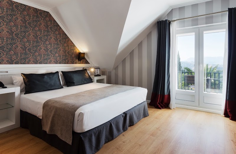 habitacion terraza vista tajo catalonia reina victoria 01