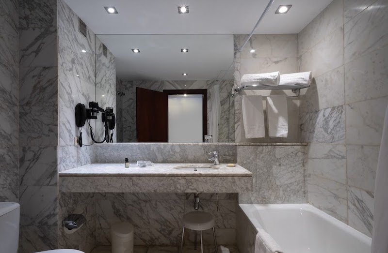 habitacion triple catalonia sabadell 04