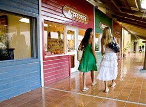 shopping catalonia punta cana