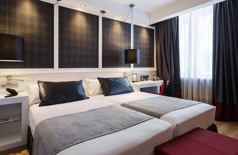 catalonia amsterdam doble 01