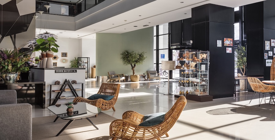 catalonia malaga lobby 02