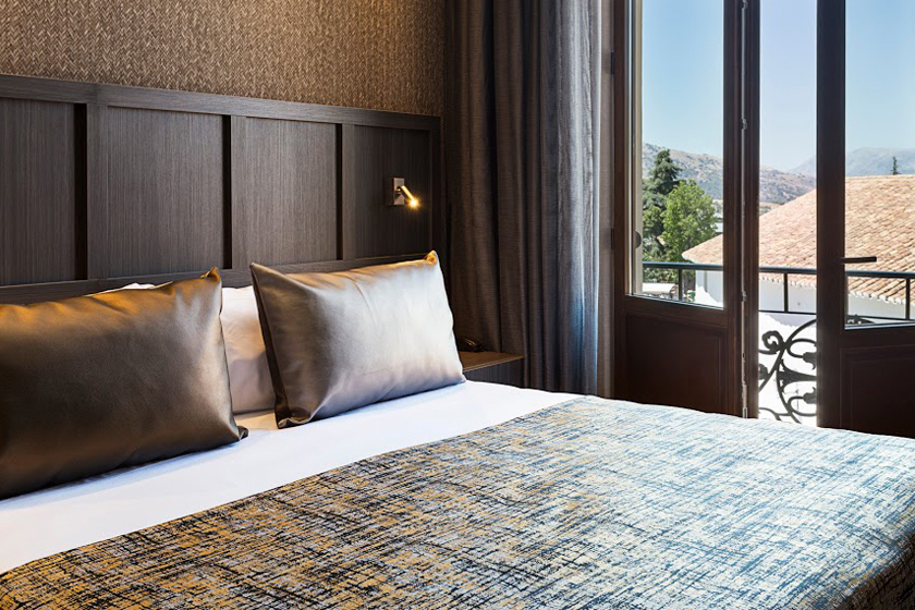 catalonia ronda hab junior suite 03