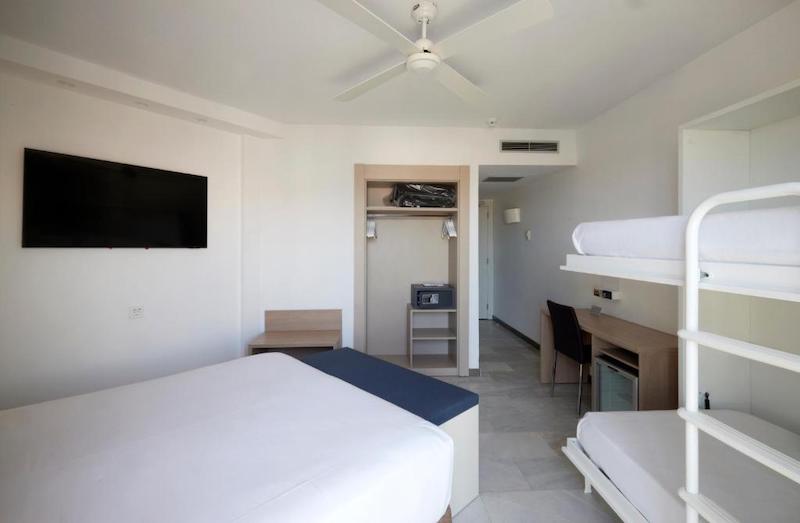 habitacion cuadruple catalonia mirador des port 02