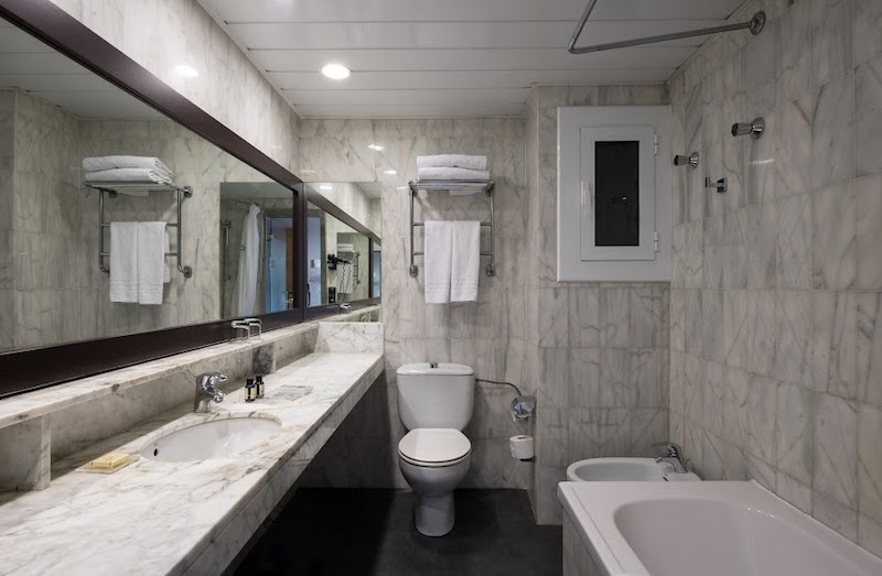 habitacion cuadruple catalonia park putxet 04